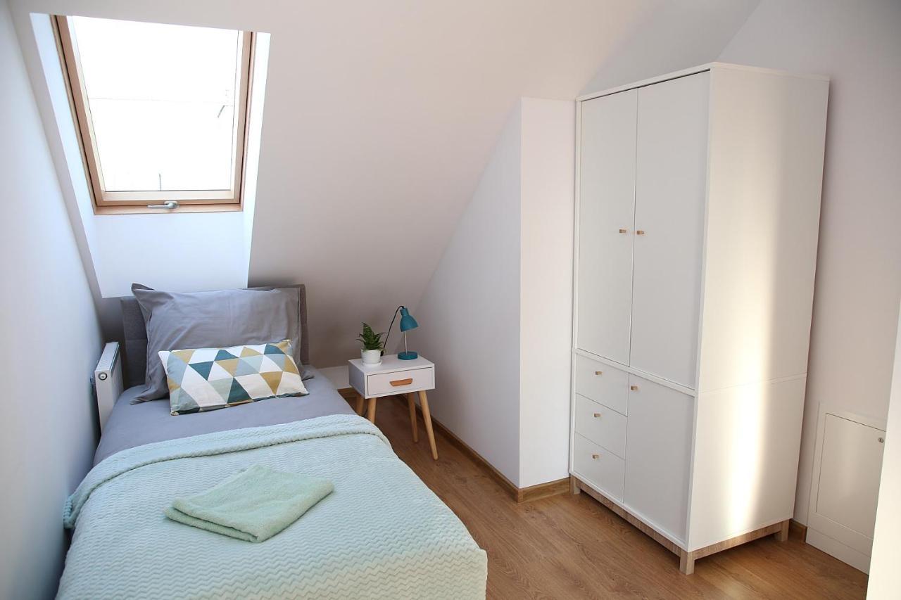 Apartament Mietowy Z 2 Sypialniami I Miejscem Parkingowym Kielce Luaran gambar